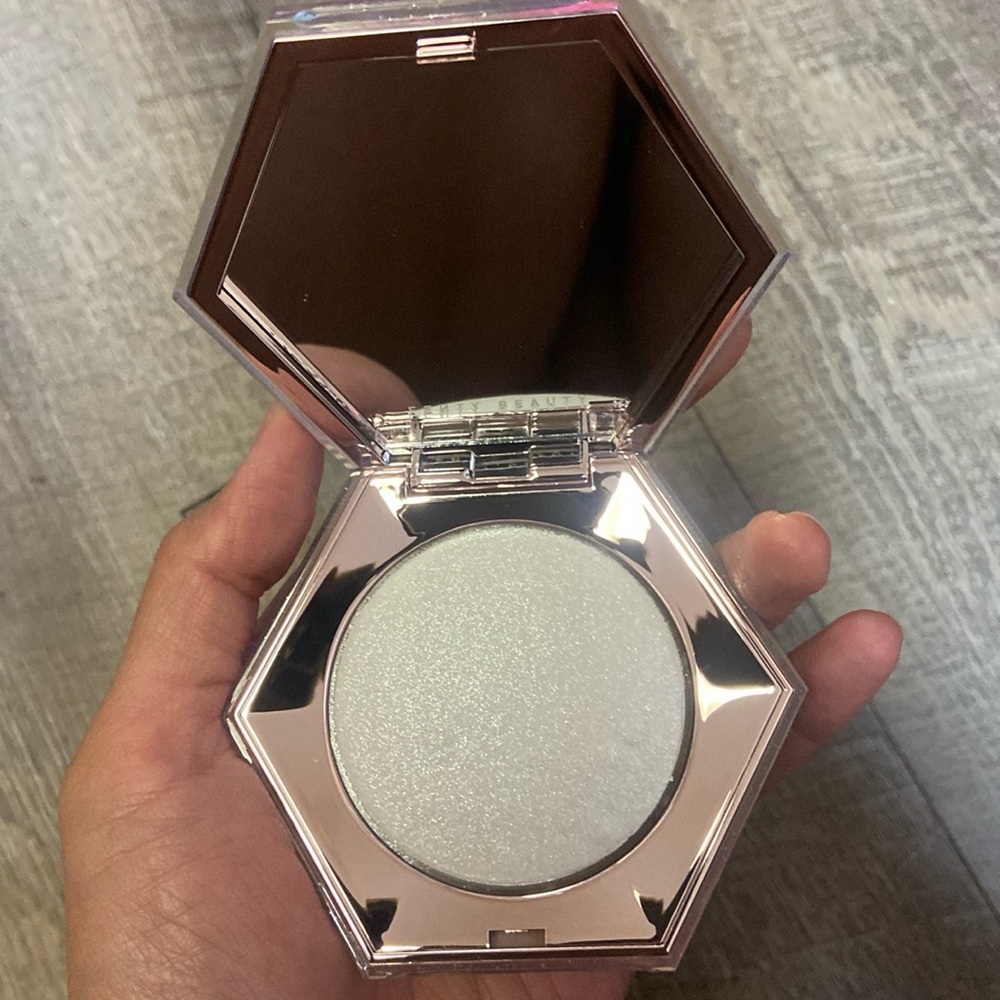 Gently beauty diamonds bomb